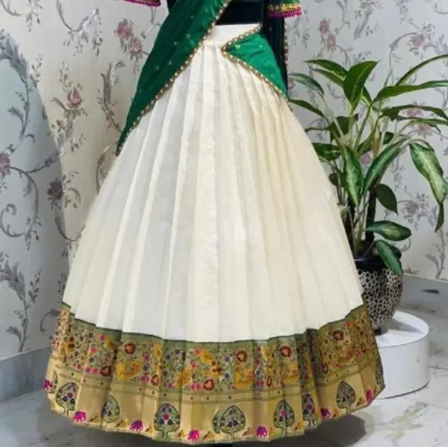 Mobizeo Hand Work Party Wear Lehenga Choli at Rs 799 in Surat | ID:  21468640297